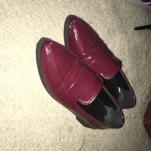 Pointed toe flat shoes